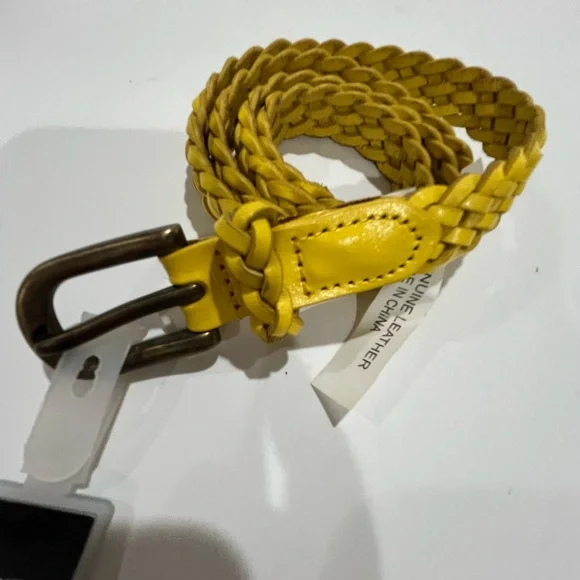 NWT gap braided, leather yellow belt size S - Picture 1 of 2